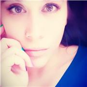 Profesora de danzas de la universidad Distrital, con excelente sentido de pertenencia y conocimiento en el área. Tengo experiencia de trabajar con niños desde pre escolar hasta grado undécimo y adultos